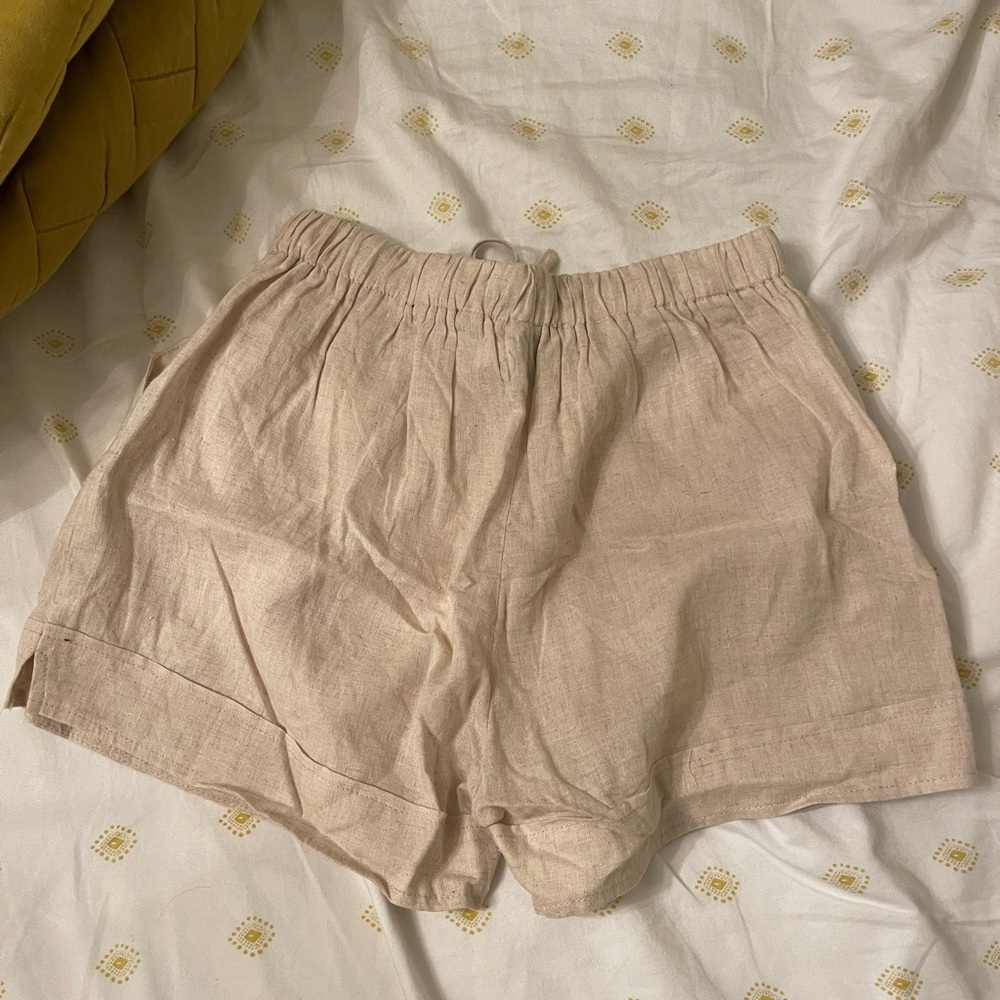 LINEN SHORTS - Picture 3 of 3